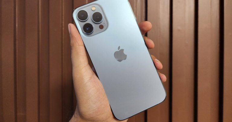 The Best Holiday Apple Deals on iPad, Apple Watch, and More