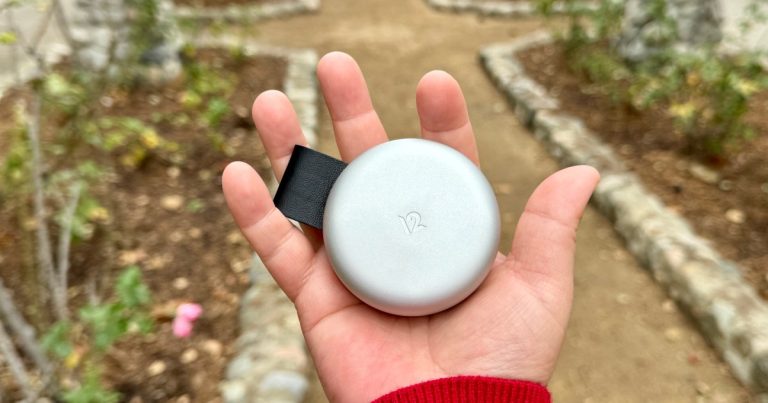 This $130 iPhone charger is better than Apple’s official one