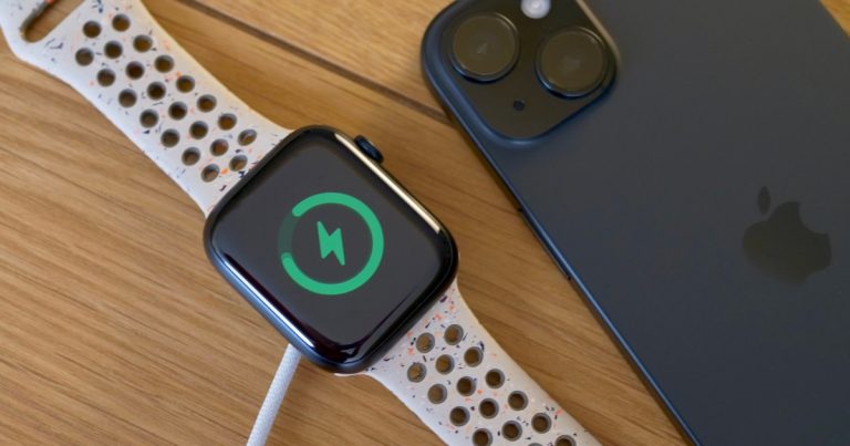 Does the Apple Watch Series 9 come with a charger?