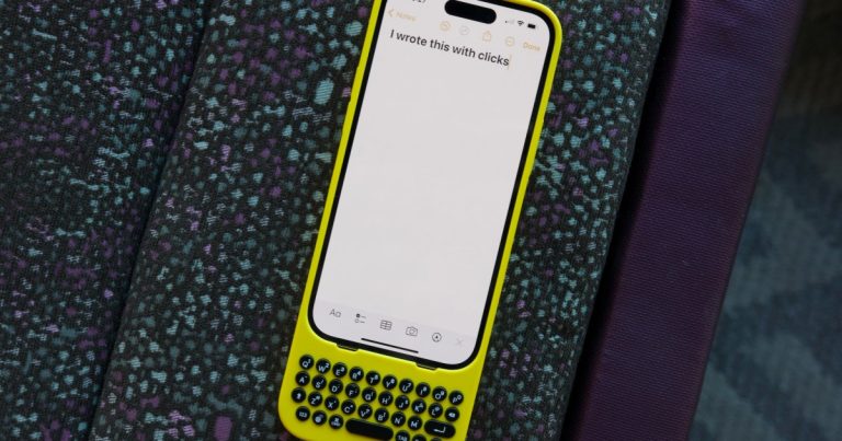 I used one of the coolest iPhone accessories in years at CES 2024