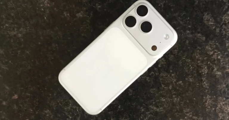 iOS 26.2 adds an AirDrop security tool that you shouldn’t ignore on your iPhone