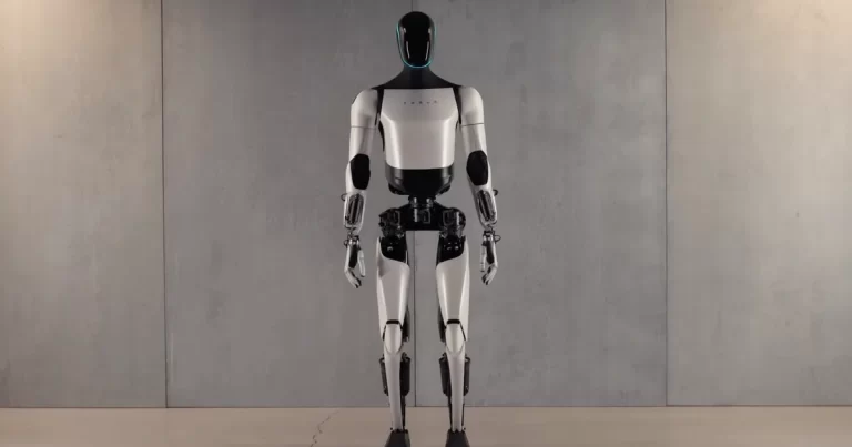 Watch Tesla’s Optimus humanoid robot take an embarrassing tumble