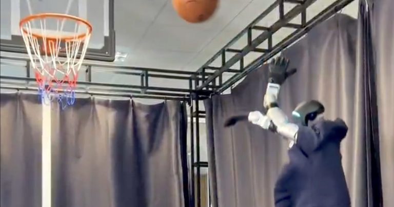 This extraordinary humanoid robot plays basketball like a pro, really