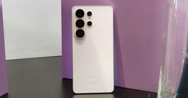 Samsung’s Galaxy S26 Ultra features a built-in Privacy Display and an exclusive Snapdragon chip