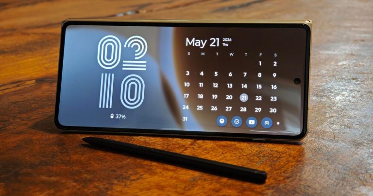 Motorola Razr Fold reintroduced me to the phone stylus, and I realized how badly I missed it