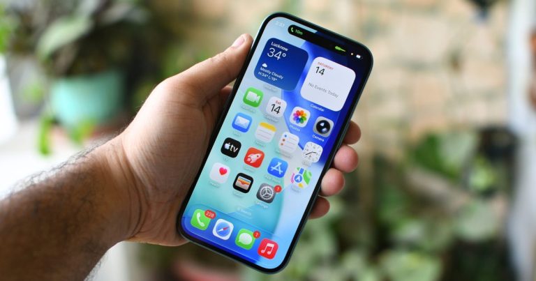 Apple’s iOS 27 could bring AI writing tools, smarter Siri, and custom wallpapers