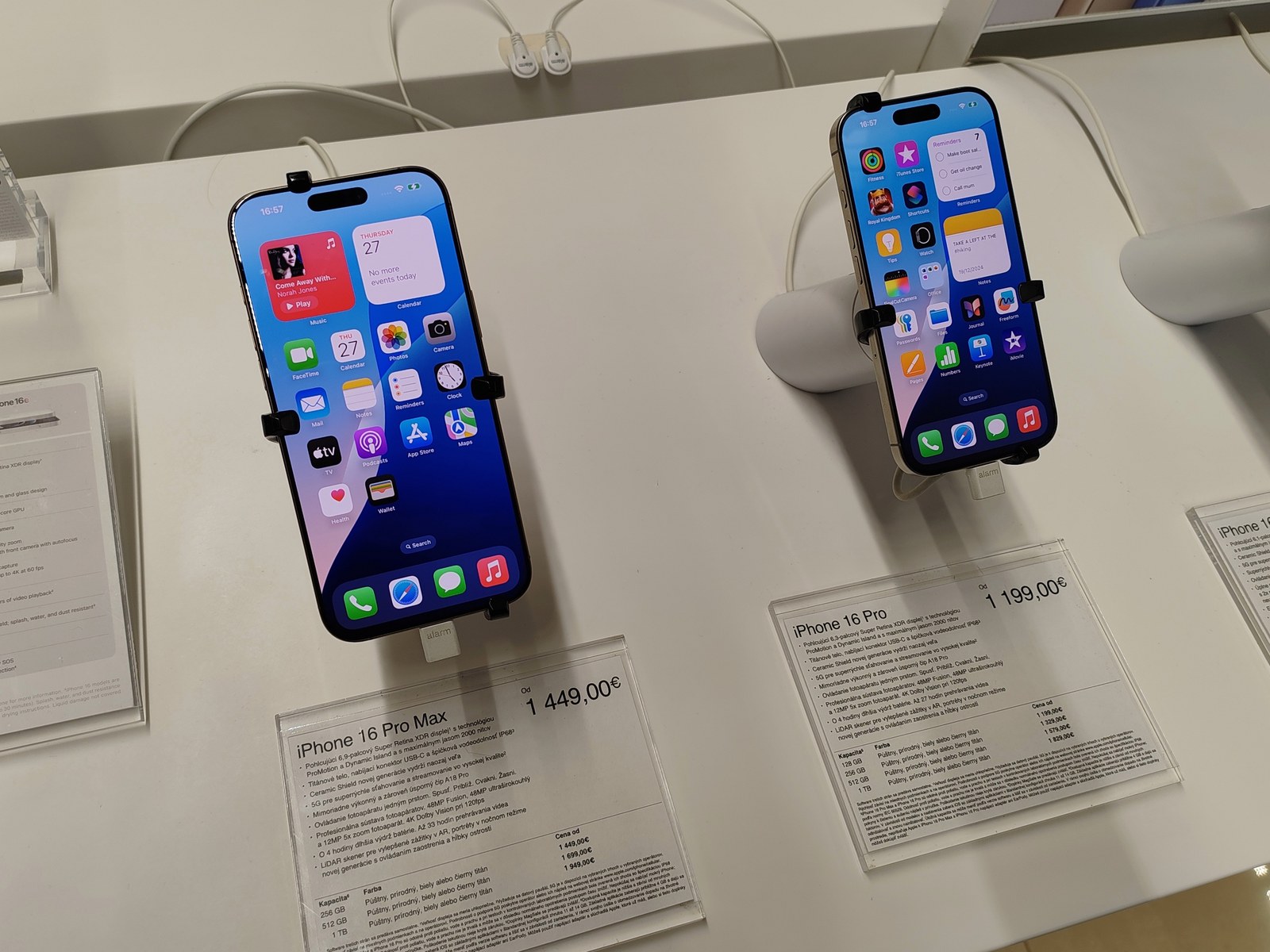 iPhone 16 series smartphones