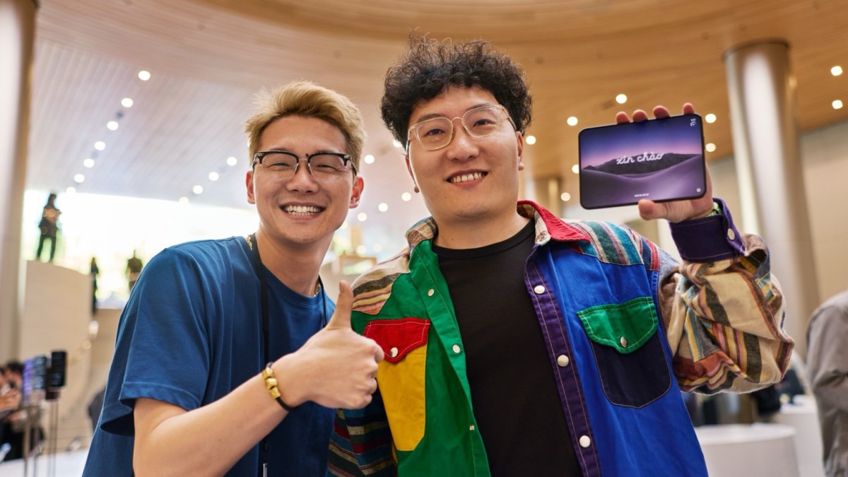 iPhone Duo foldable showing optimized apps on cover and main screens